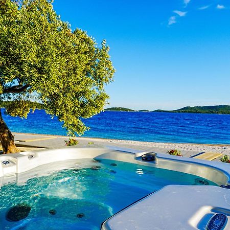 Buqez Eco Resort - Beach Villa 28 - Directly By Beach Драге Экстерьер фото